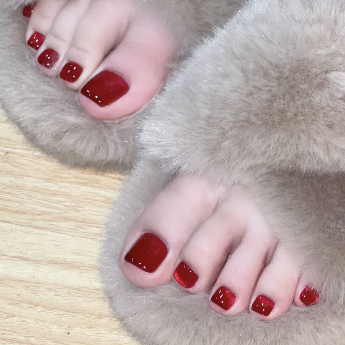Removable Cat Eye Nail Patches Flashing Crystal Wine Red Worn on Nails False Nails Short European Style for Ladies