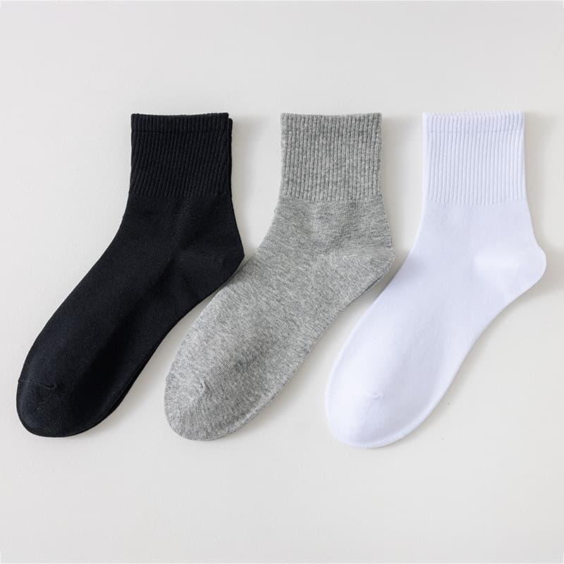 Spring/autumn solid color versatile black white gray men/women sports mid-calf socks simple soft cotton men's socks Zhuji hosiery wholesale