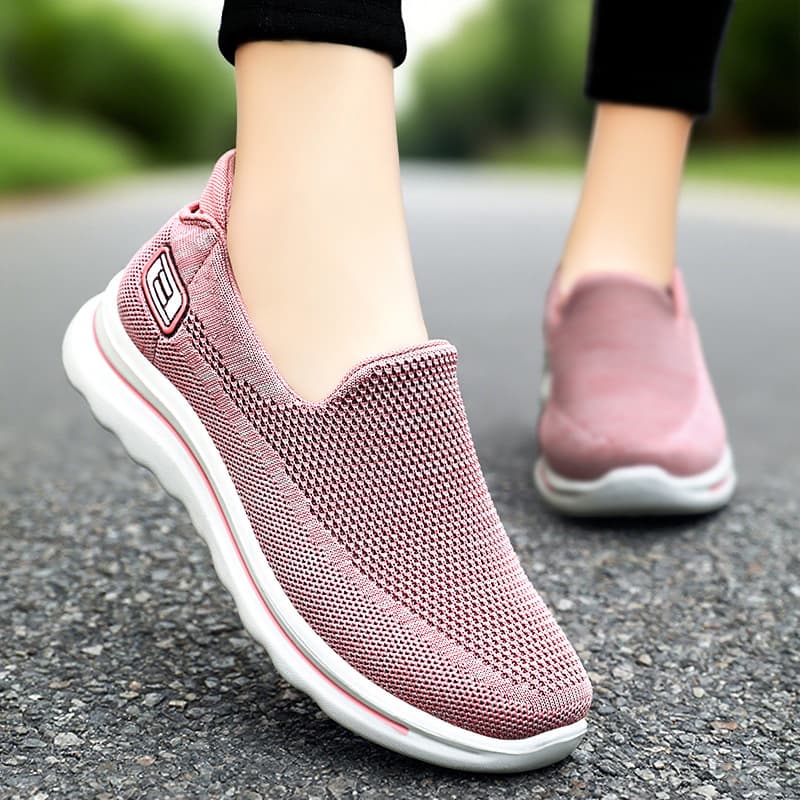 Women's Shoes 2025 Autumn New Style Ladies Walking Shoes Breathable Soft Sole Mom Shoes Couples Slip-on Casual Shoes
