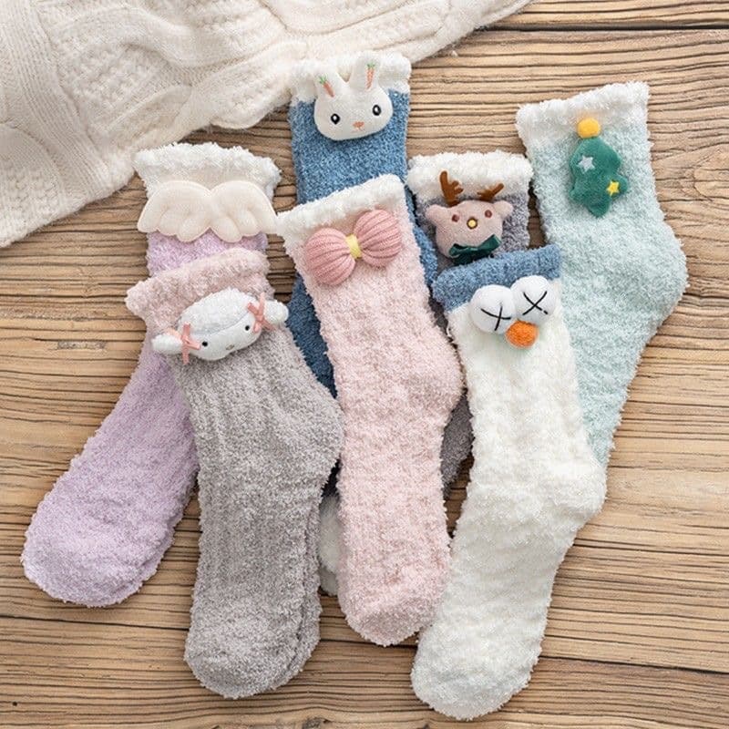 Women's Winter Coral Fleece 3D Cartoon Mid-Calf Socks, Thick Warm Sleep Socks, Postpartum Socks