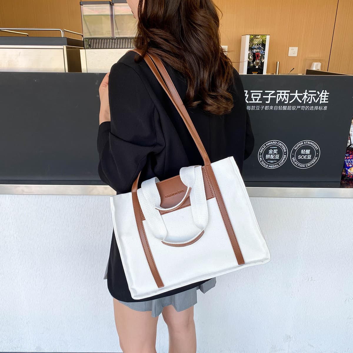 2025 New Fashion Casual Canvas Bag Handbag Large University Commuter Trendy Versatile Women's Large Capacity Tote Bag