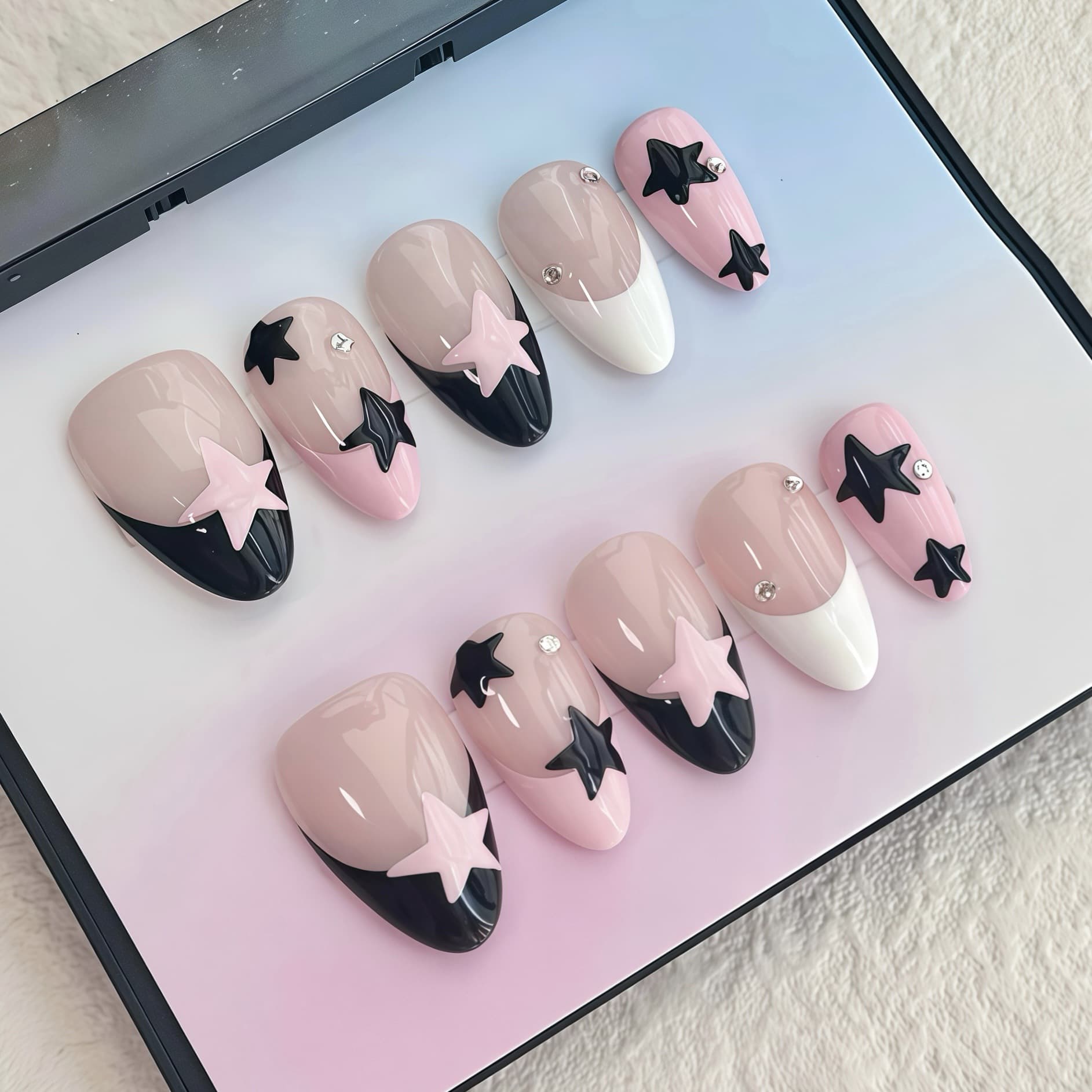 Black Pink French Star Press-On Nails Ultra Short Almond Sweet Cool Hot Girl Style Cross-Border Bestseller European American Nail Tips Y2K