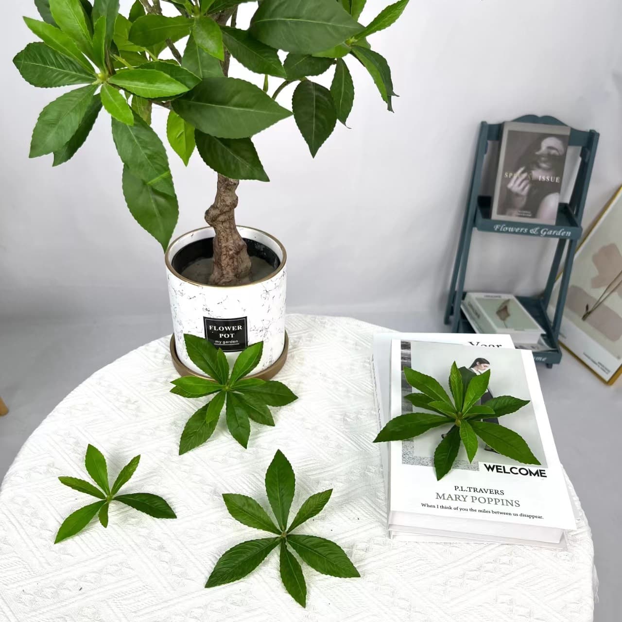 Simulated texture Pieris japonica branch, Nordic minimalist style bionic leaf decoration for living room photography props