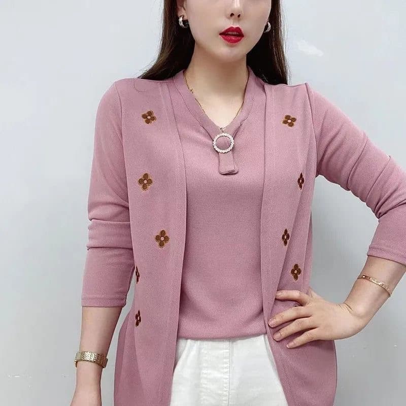 2024 Spring and Autumn New Versatile Fashion New Fake Two-piece Mother's Clothes Cover Belly and Make You Slim Plus Size Women's Clothes Wholesale