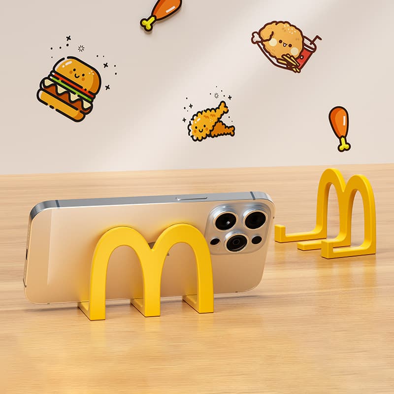 McDonald's mobile phone stand, a creative desktop ornament, a multi-functional stand for students to use horizontally for watching TV series.