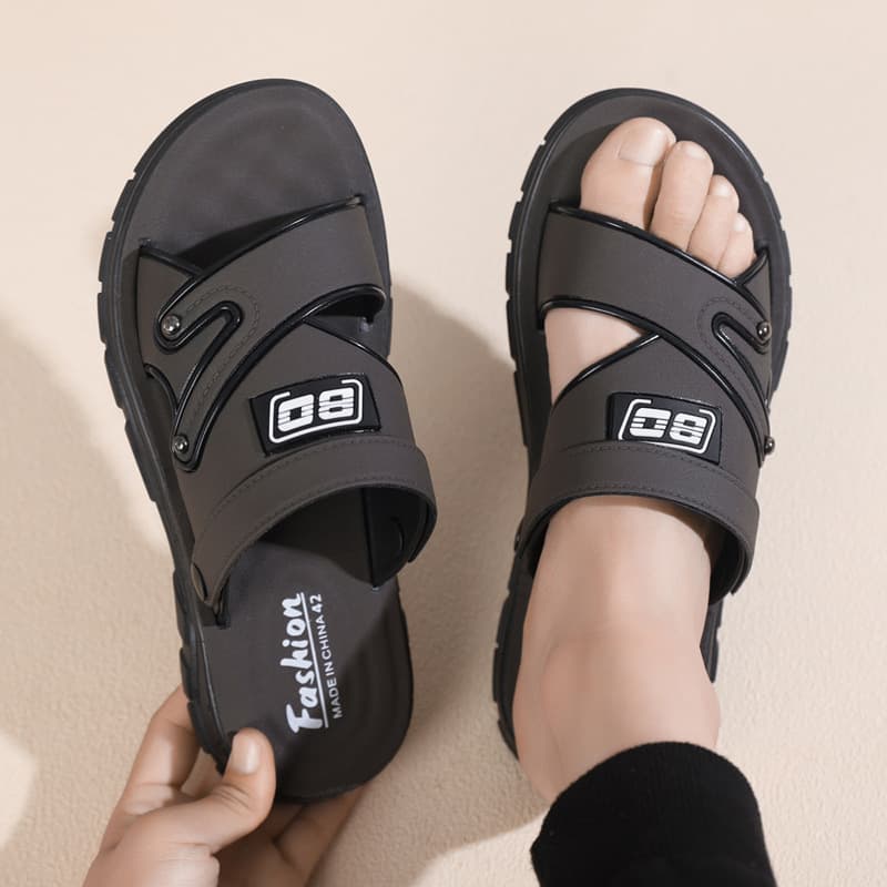 Boutique sandals for men, new summer style, thick-soled, breathable, non-slip, waterproof beach shoes, men's sandals and slippers