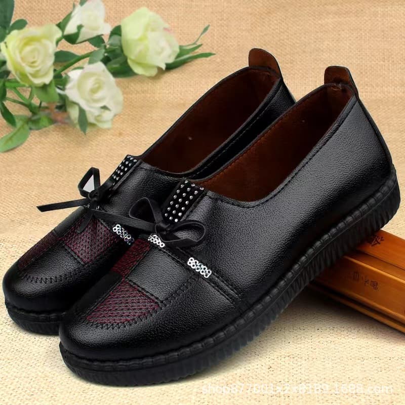 Old Beijing Cloth Shoes Spring Autumn Women's Casual Waterproof Middle-aged and Elderly Mother Shoes Flat Soft Sole Anti-slip Comfortable Grandma Shoes