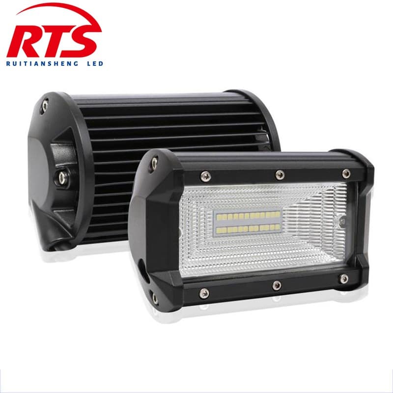 5-inch 24-LED LED work light for cars, 72W, three-eye design, double-row floodlight, long strip spotlight, suitable for motorcycles and off-road vehicles.