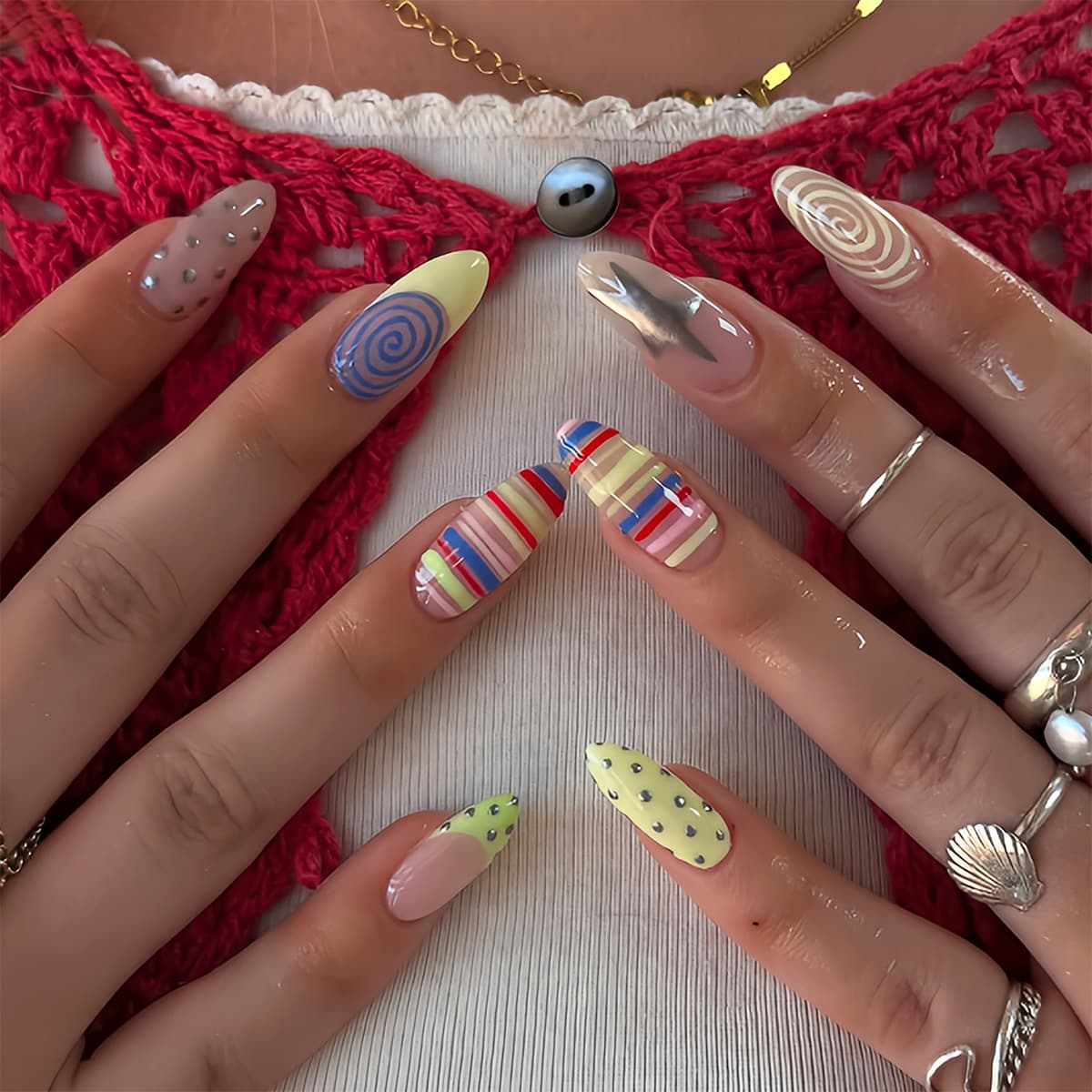 Cross-border 24-piece almond press-on nails dopamine stars silver polka dots Y2K false nails nail tips in stock wholesale