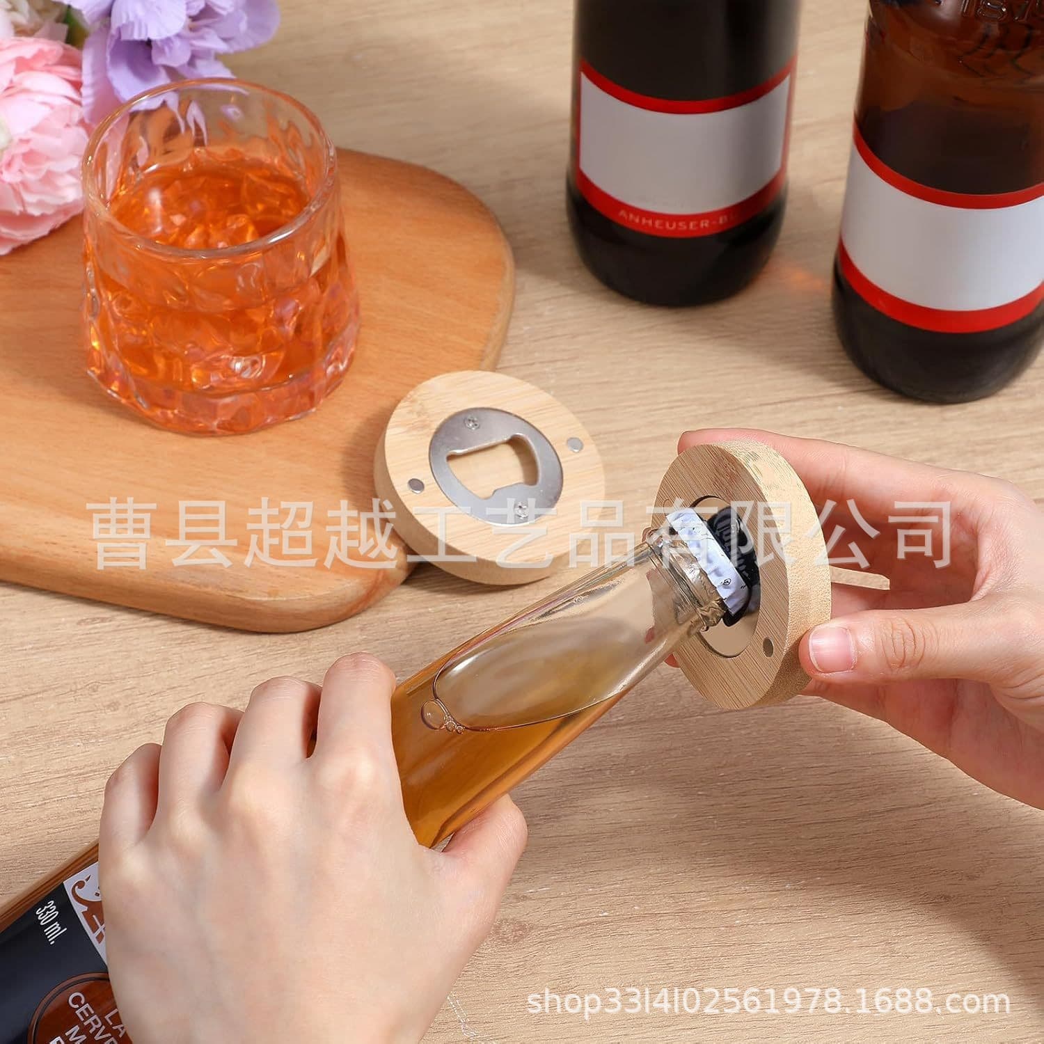 Creative Bamboo Wood Bottle Opener Round Magnetic Fridge Magnet Decorative Beer Opener Convenient Wooden Bottle Opener