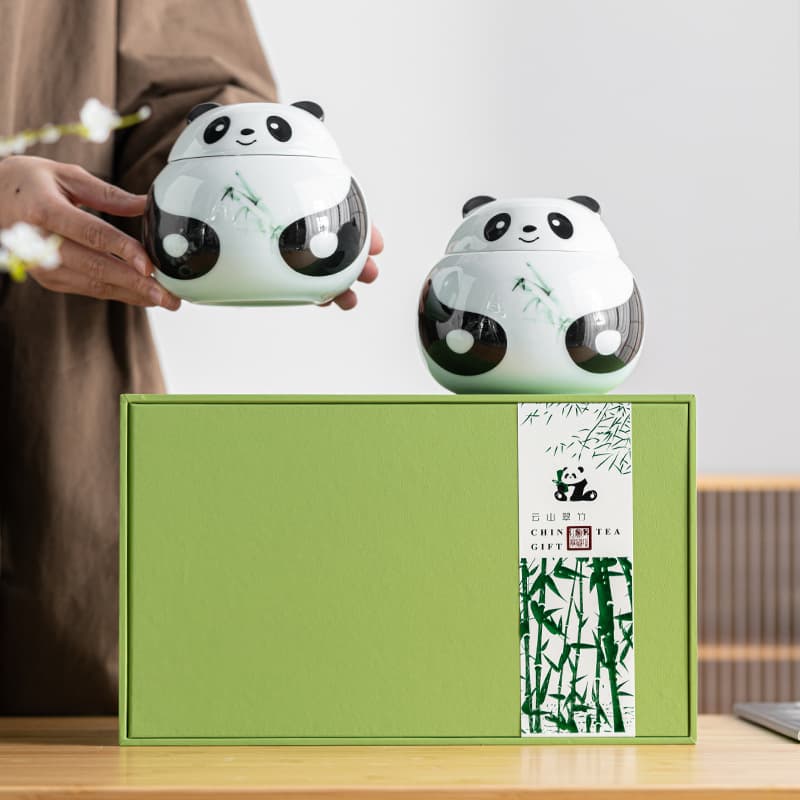 Popular Creative Ceramic Panda Jar Tea Canister Decoration Home Gift Candy Sealed Jar Gift Box Foreigner Souvenir