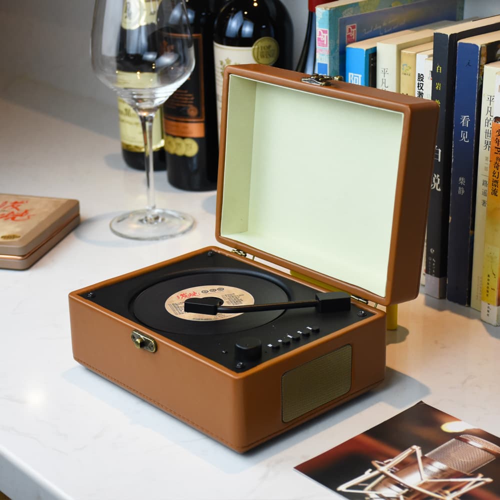 Retro Multi-function CD Player, Portable Vintage-style Leather Case Bluetooth Speaker, High-Fidelity Album Music Gift