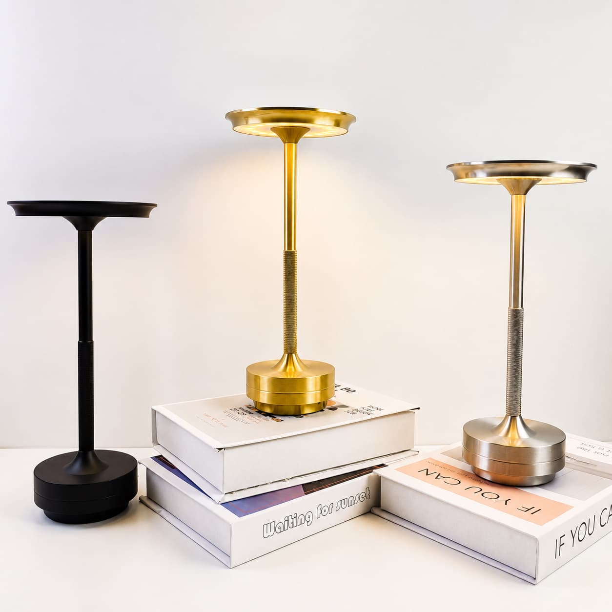 Aluminum Creative Metal Desk Lamp Night Light Decoration LED Flying Saucer Hotel Restaurant Minimalist Rechargeable Lamp