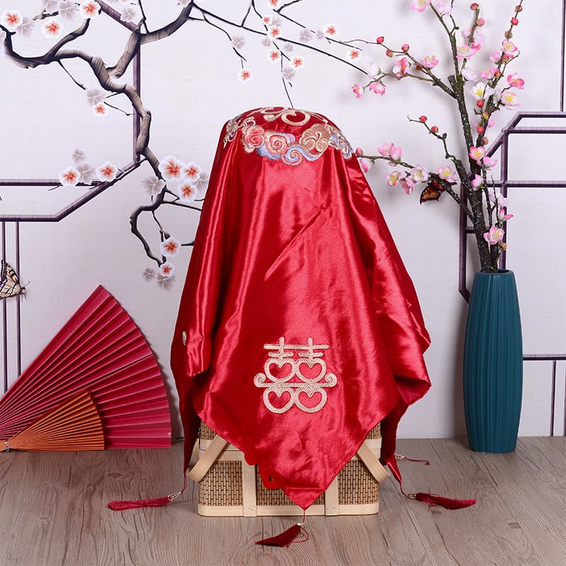 Embroidered Red Wedding Veil for Chinese Traditional Bride, Xiuhe Wedding Veil, Red Head Scarf for Marriage