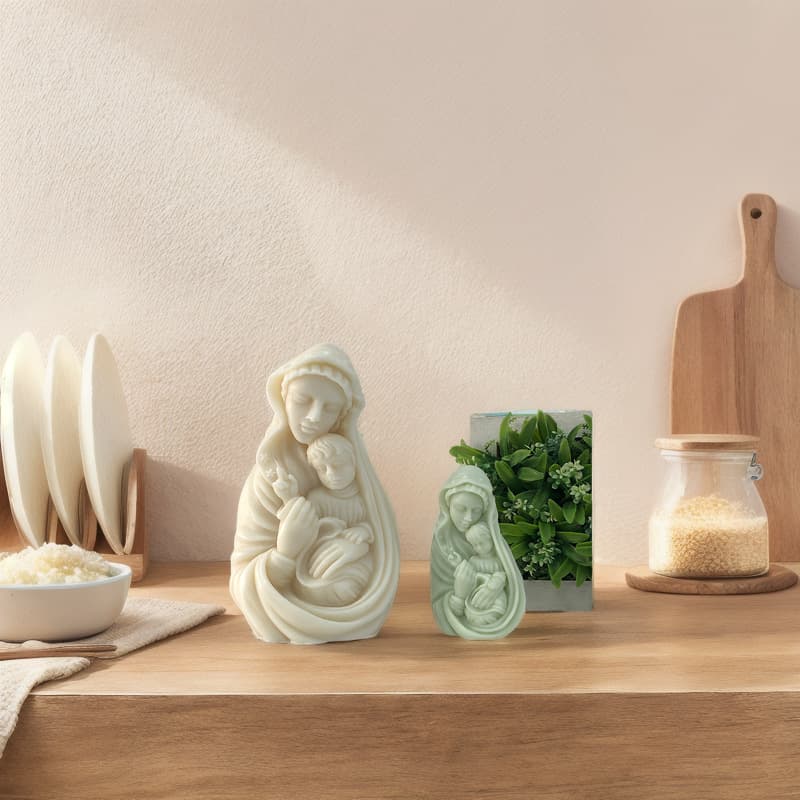 INS Cross-border New European-style Mother Holding Angel Aromatherapy Candle Silicone Mold DIY Portrait Plaster Mold