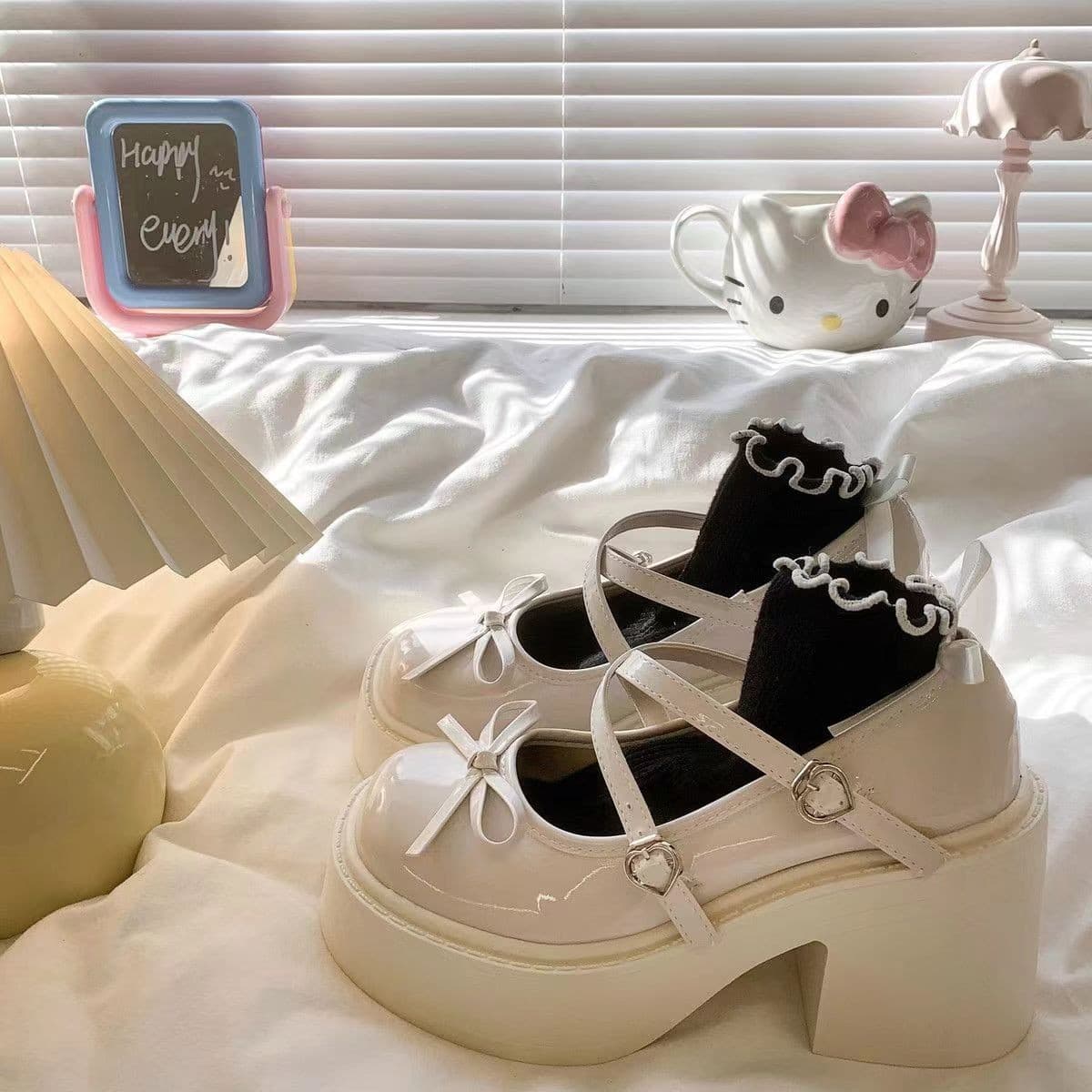 2025 New Style Women's Mary Jane Shoes with Chunky Heel and Thick Sole, Black, Campus Fashion, Suitable for Foreign Trade and Cross-Border E-commerce
