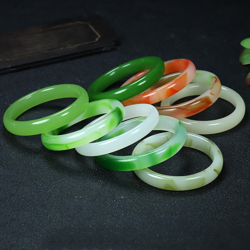 Manufacturer wholesale street stall supply imitation jade bracelets of various colors women's imitation Hotan Bi narrow jade bracelets