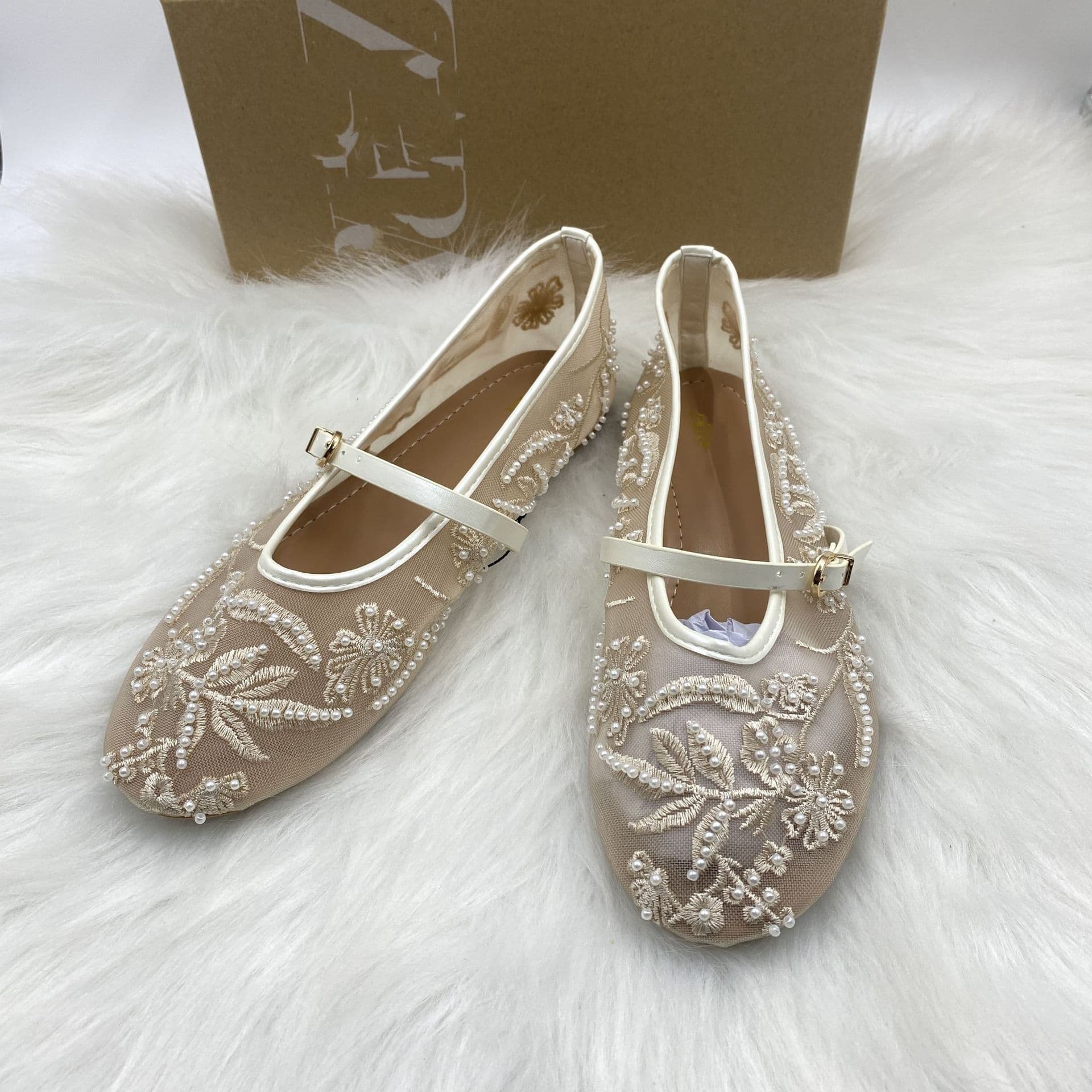 ZA2025 New Women's Shoes Fashion Flats Retro Style Embroidered Lace Mesh Ballet Flats