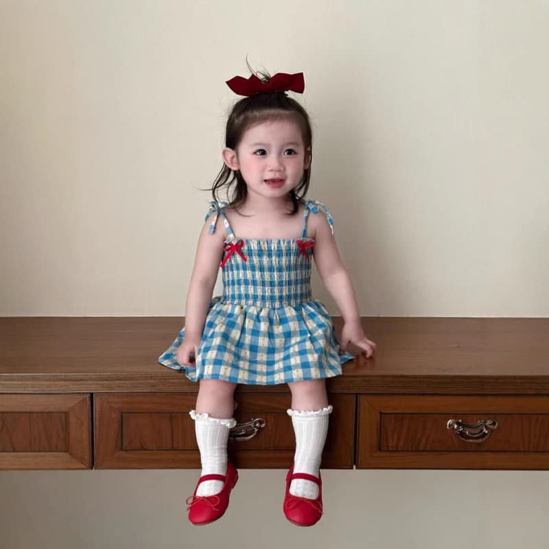 Summer Plaid Strap Dress Fashionable Princess Style New Girls Dress Sweet Baby Girl Dress Cotton