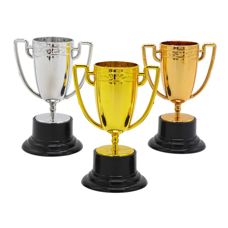 Plastic Trophy Toy Gold Silver Bronze Honor Trophy Sports Event Reward Props Party Gift Toy Ornament Decoration