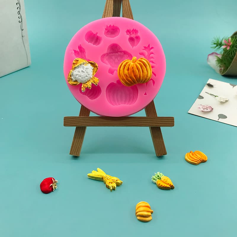 Pumpkin Tomato Corn Carrot Scarecrow Silicone Mold DIY Cake Mold Baking Decoration Liquid Mold