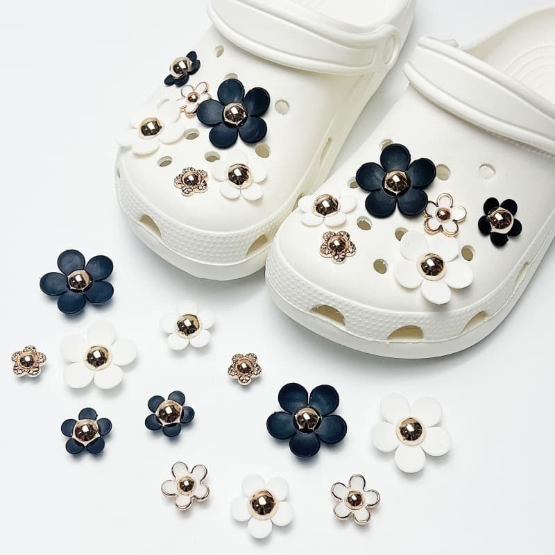 2026 New Crystal Pearl Versatile Croc Charms DIY Detachable Shoe Buckle Ins Style