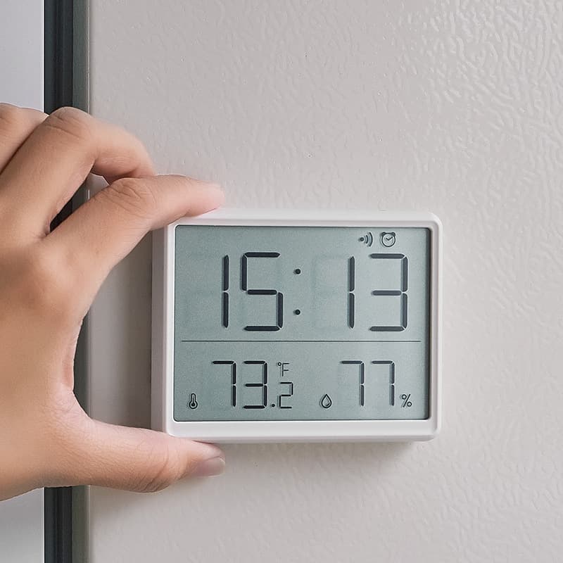 Thin Electronic Clock Simple Digital Clock Wall-Mountable LCD Small Alarm Clock Multi-Function Temperature Electronic Clock 8218