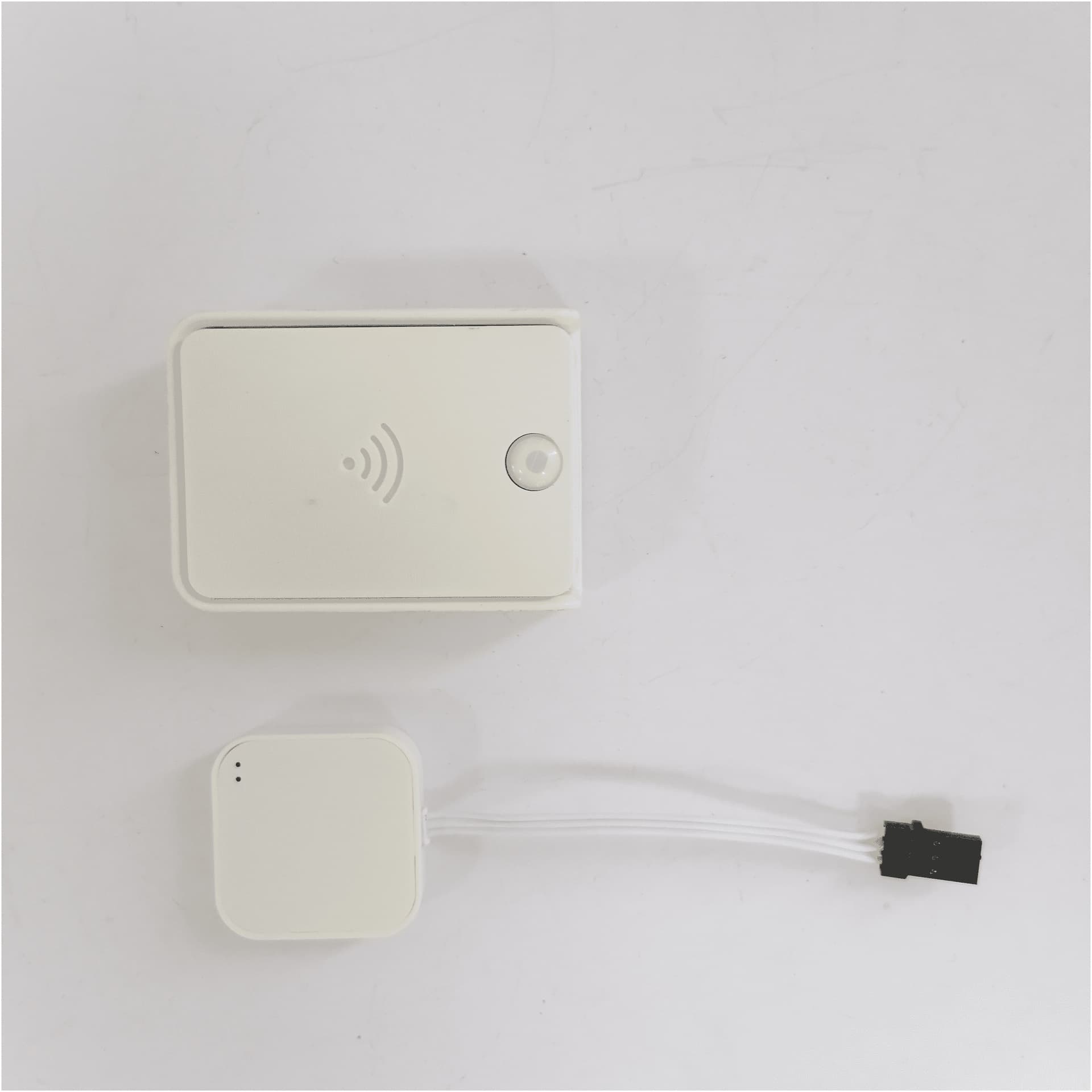 Precise wireless human body sensor. Staircase light/step light sensor with an ultra-long wireless range of 20 meters and no disconnection.