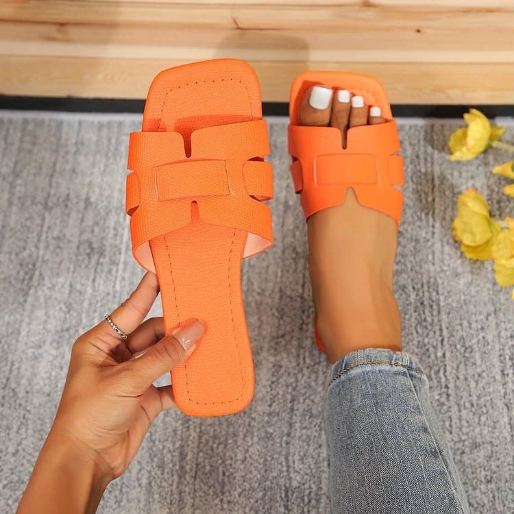 2026 new cross-border 36-43 women's summer large size outer wear one-line beach soft sole square toe sandals