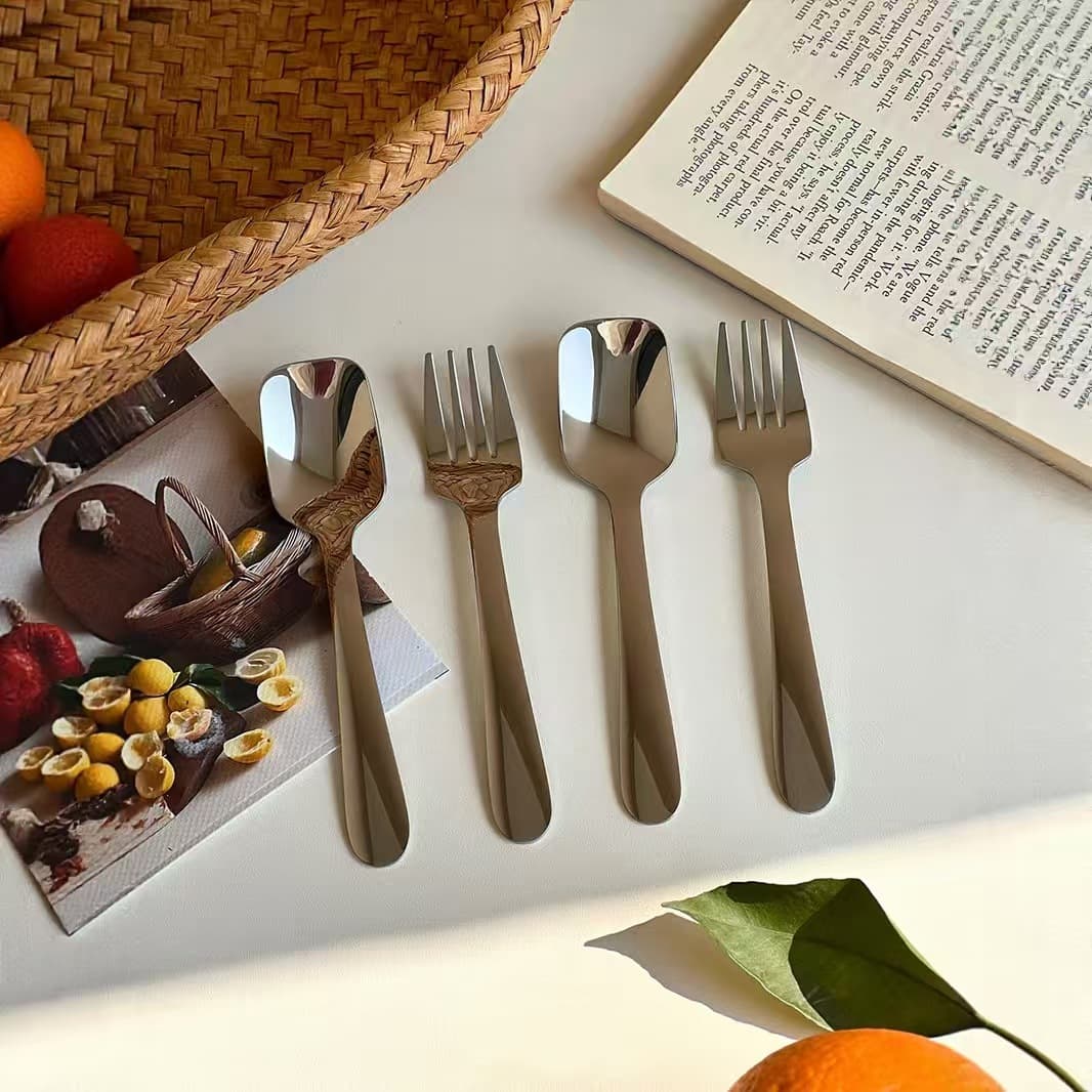 Stainless steel spoon, high-looking dessert square head spoon and fork, creative toddler eating spoon, household children's food supplement spoon and fork