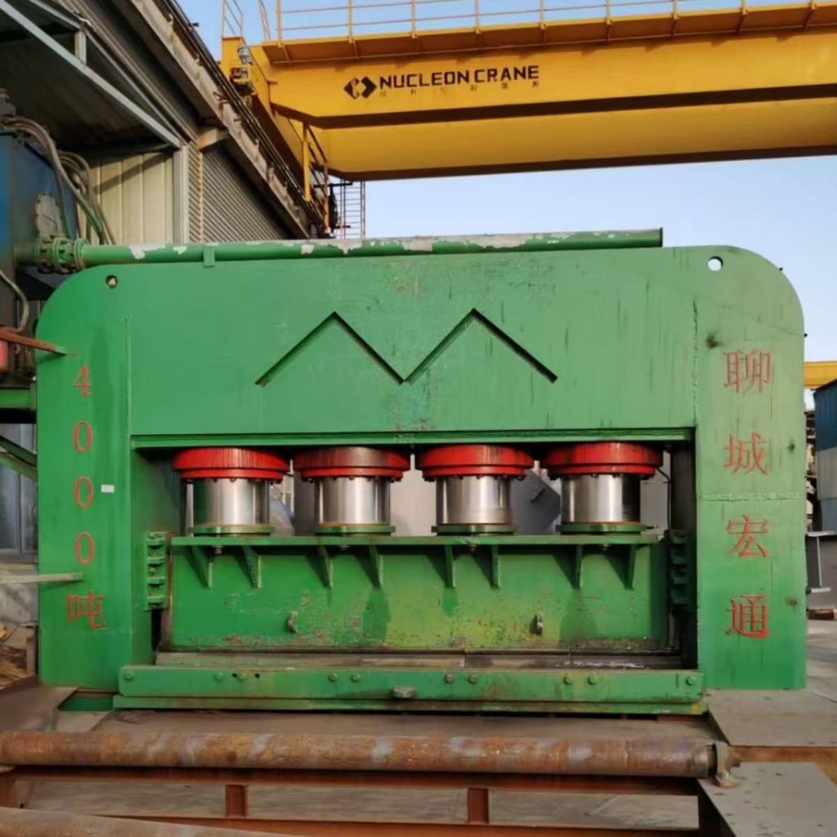 3500-ton, 4-meter wide press head machine available for pickup in 2 months; for rent or sale; advance booking required; pickup in Tianjin.