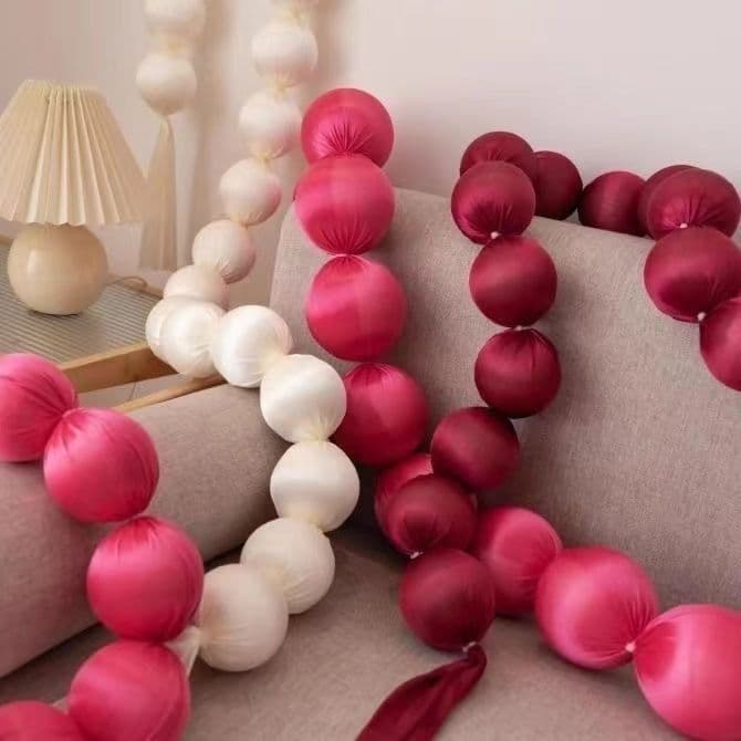 INS-style Wedding Fabric Ball Garland, Trendy Foam Balloons for Bridal Room Decoration, Chinese Festive Wedding Decor for Both Families