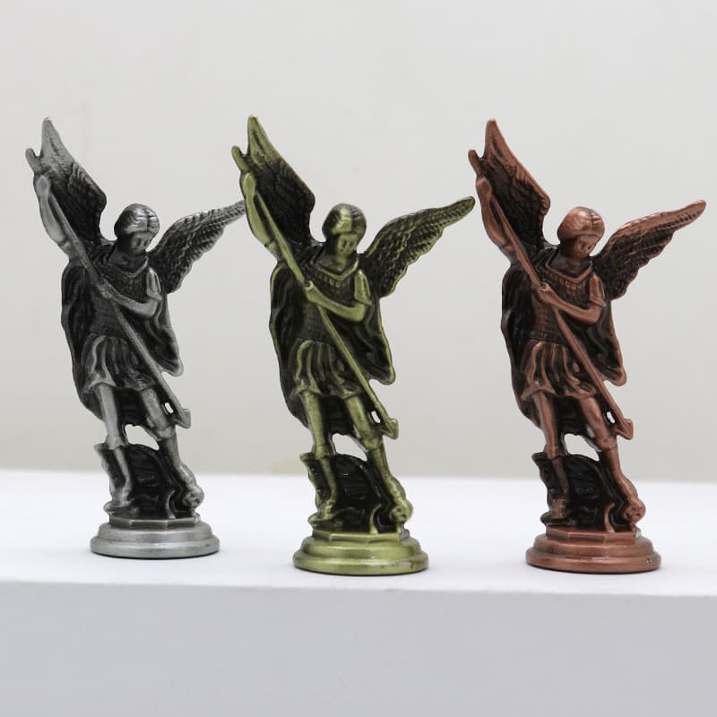 Cross-border supply wholesale and retail home office decoration Michael ornaments retro metal craft jewelry ornaments