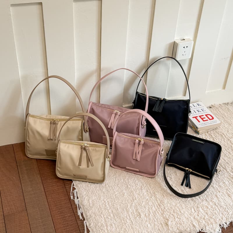 Crossbody Bag for Women 2026 New Spring/Summer Handbag Luxury Chic Versatile Daily Commute Shoulder Bag