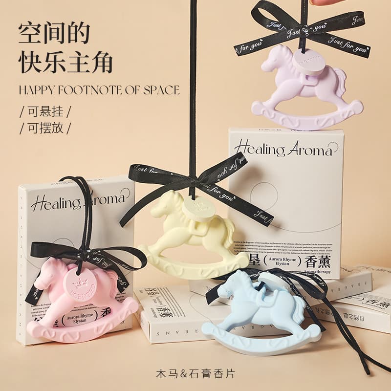 Cute little wooden horse fragrance tablets aromatherapy plaster diffuser stone wardrobe car aromatherapy tablets fragrance pendant Teacher's Day gift