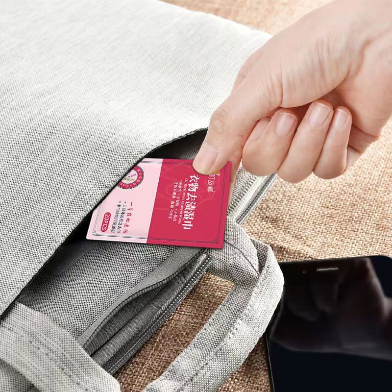 Instant Stain Removal Wipes for Clothes, Oil and Dirt Remover, No Hand Washing Required, Individually Packed for On-the-Go Use