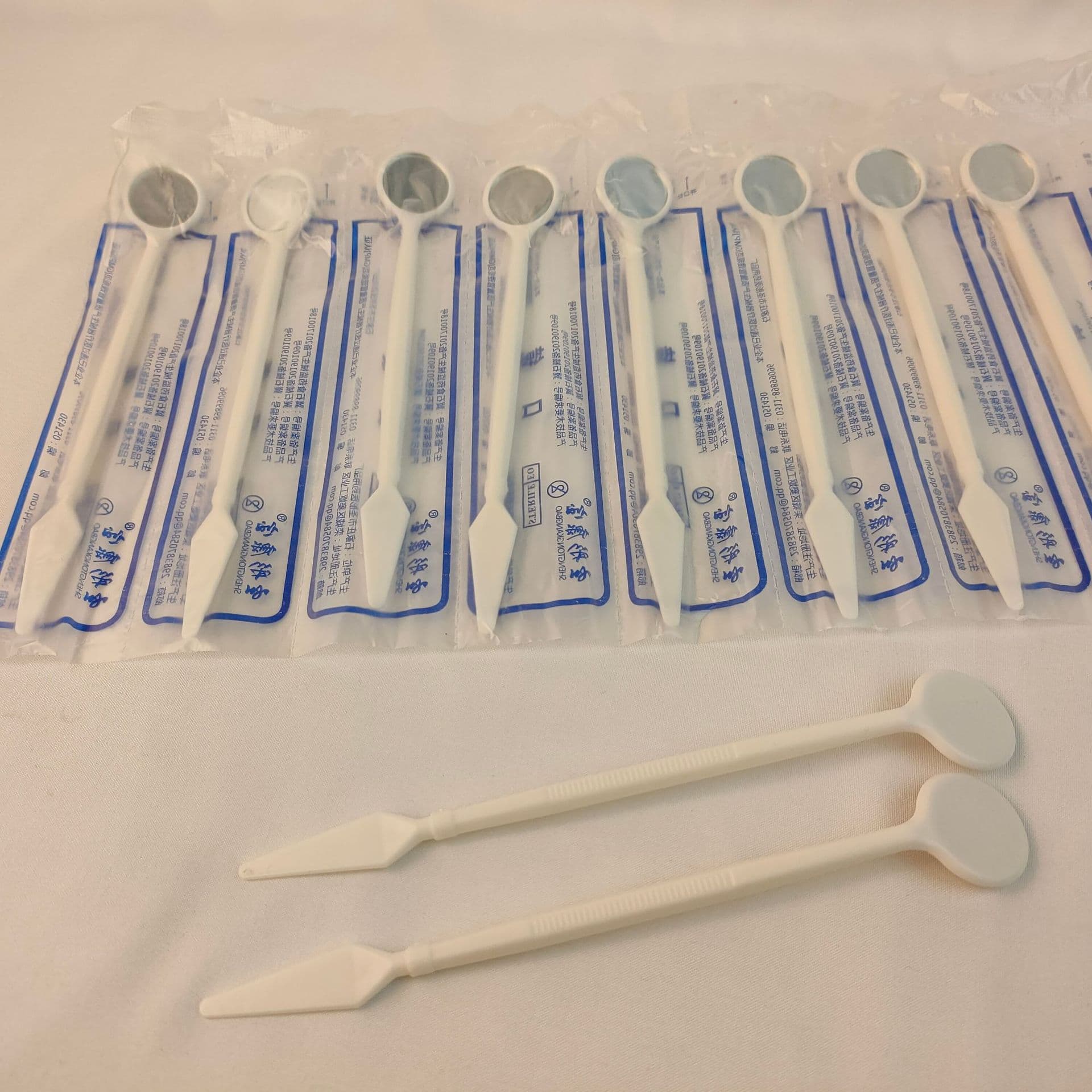 Dental Material Clearance Mouth Mirror Disposable Mouth Mirror Oral Mirror with Spatula Individually Packaged