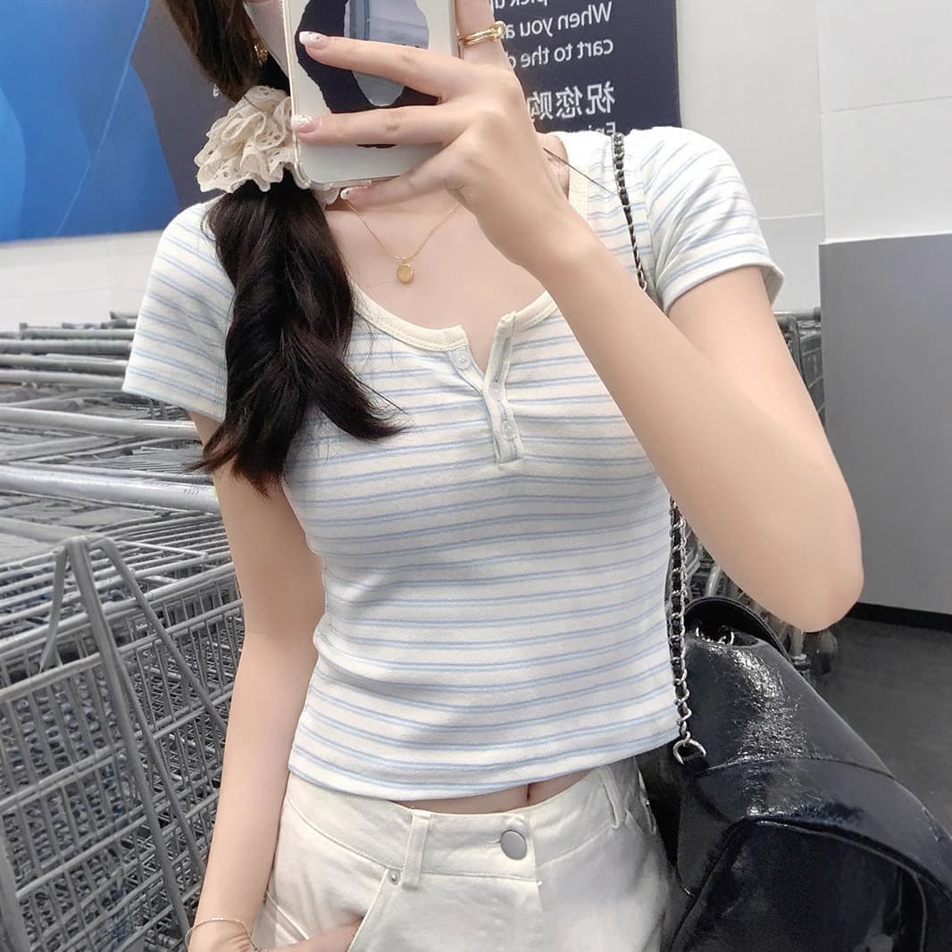Slim Fit Short Sleeve T-Shirt Women's Summer 2025 Half Open Collar Student Short Length Top Milk Silk Polyester Fabric Striped Pattern