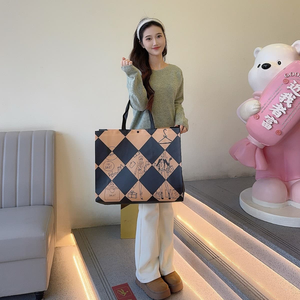 High-end clothing store shopping bag non-woven fabric bag custom winter women's clothing packaging bag extra large capacity
