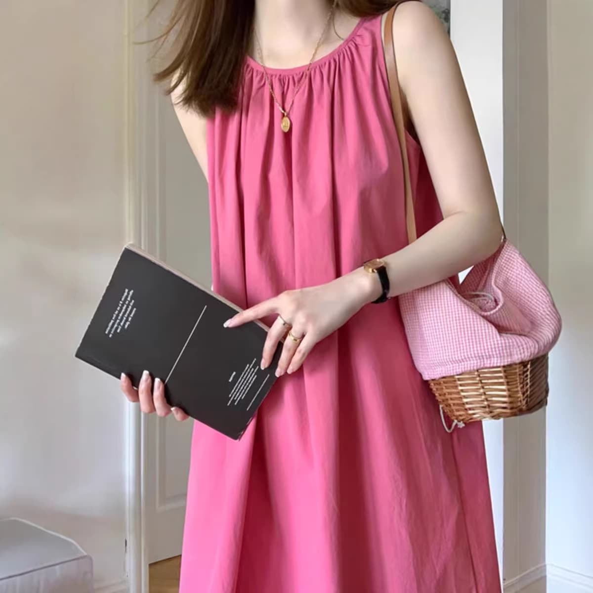 Tea break French sleeveless suspender dress for women summer high-end vest A-line long skirt showing white temperament raspberry red