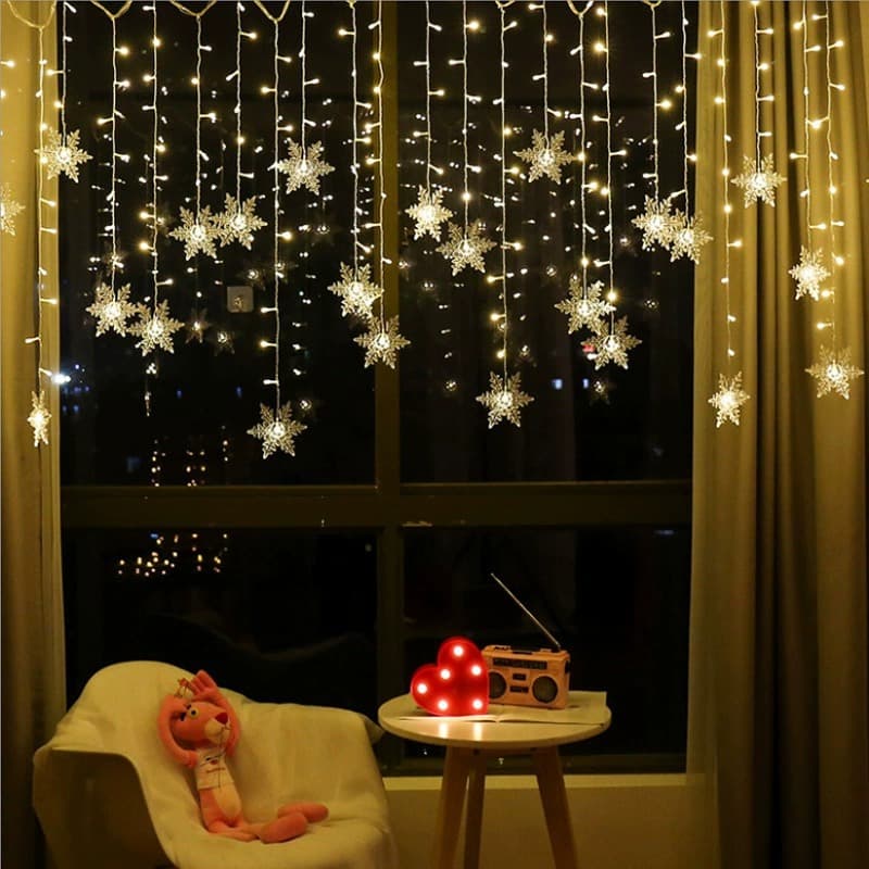LED snowflake curtain lights, USB icicle lights, Christmas holiday atmosphere lights, window display decorative light strings wholesale