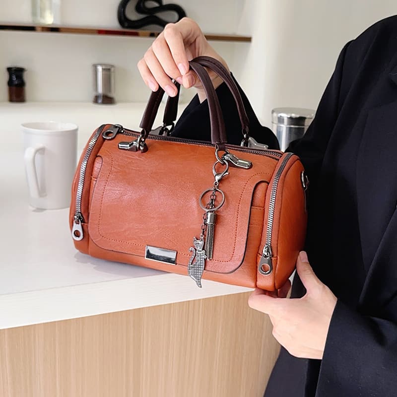 Handheld Fashion Boston Bag New Autumn Winter Pillow Bag Handbag Large Capacity Hobo Casual Tote