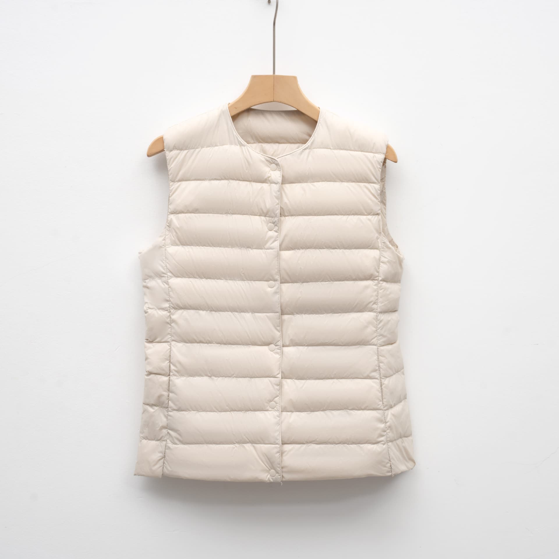Pinghu Women's Vest Down Jacket Inner Layer Short Sleeveless Lightweight Inner Wear Autumn/Winter Round Neck Down Inner Layer