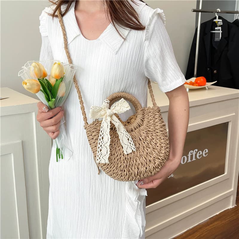 Straw Woven Bag 2025 New Fashion Trendy Women's Shoulder Crossbody Bag Versatile Ins Handwoven Basket Bag