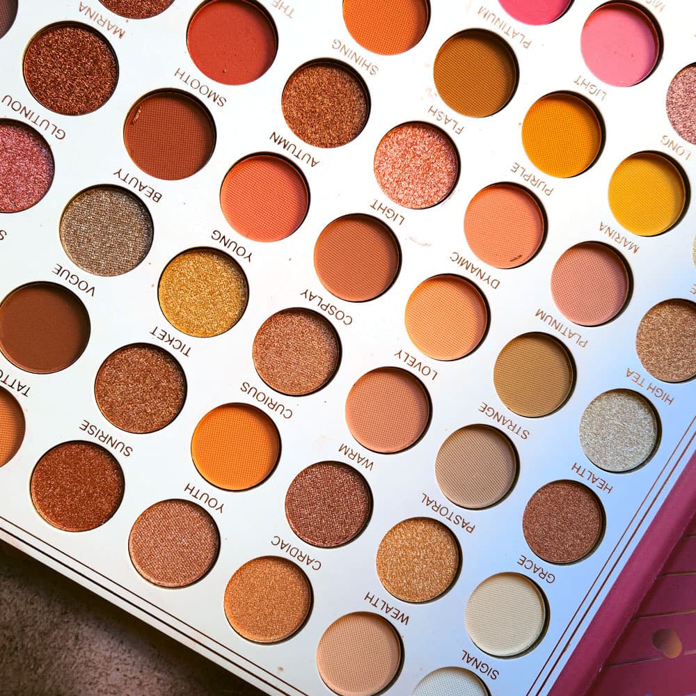 Cross-border EU/US Instagram Hot 88-Color Stage Makeup Eyeshadow Palette, Large Palette, Easy-to-Apply Colorful Eyeshadow, Multicolor for Makeup Artists