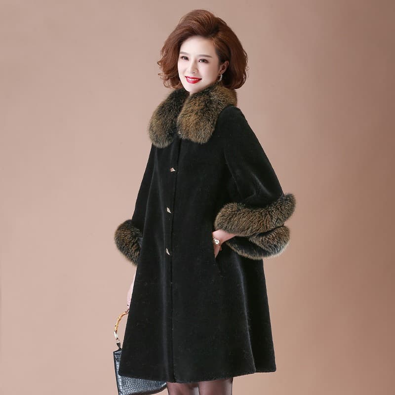 Women's Winter Coat, Elegant and Luxurious Fur-Integrated Overcoat, Middle-aged and Elderly Women's Winter Fur Coat, New Year Outfit