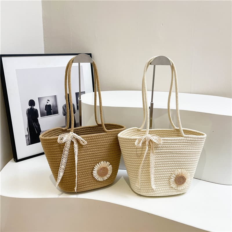 Summer new woven bag women's large-capacity straw bag leisure travel tote bag going out to the beach vacation handbag