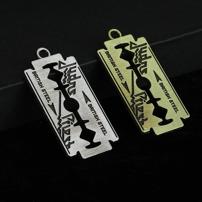 British Rock Band Judas Priest Blade Necklace Personalized Creative Razor Pendant Pendant Wholesale