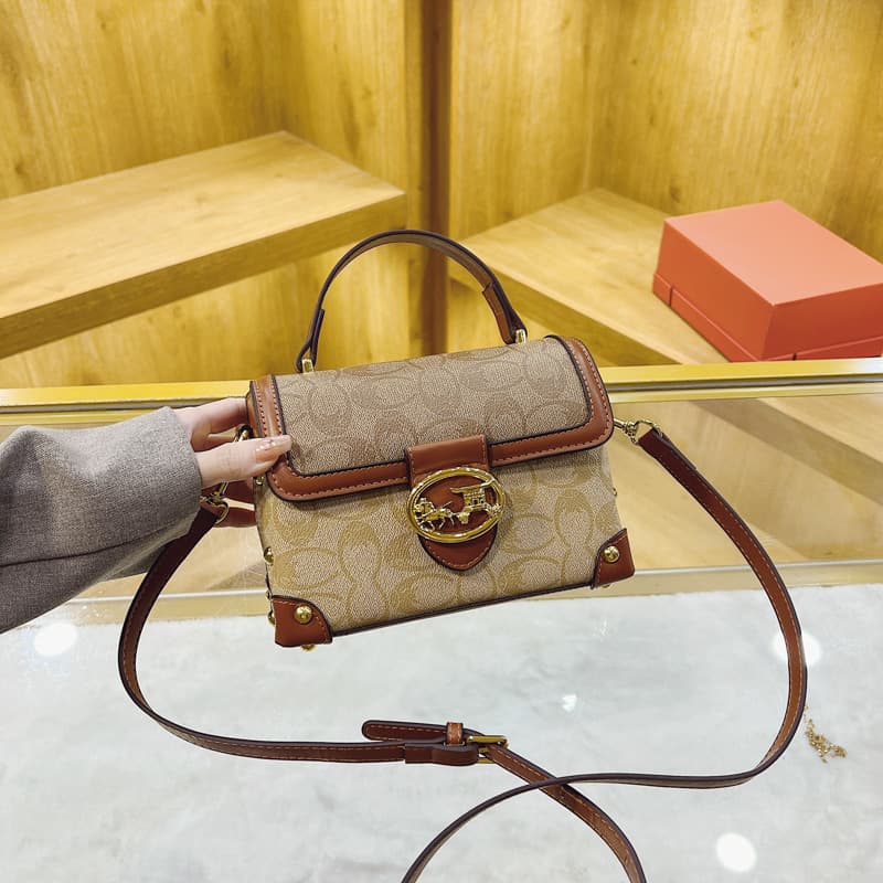Sensational women's bags 2024 new French retro printed small square bag versatile shoulder crossbody bag box bag