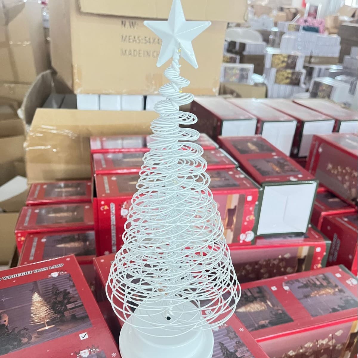 LED Copper Wire Iron Art Christmas Tree Night Light, Creative Desk Lamp for Children's Birthday Gift, Bedroom, Girls' Room